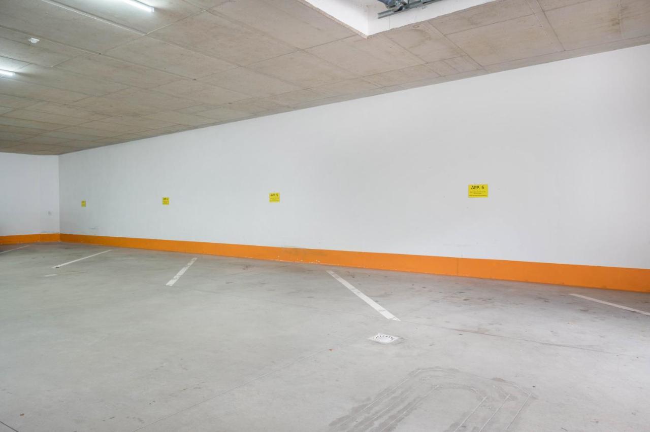 Haus Zur Vogelweide App 1 Apartman Dobbiaco Kültér fotó